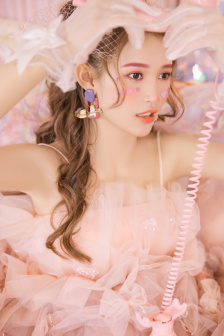 蝴蝶飞飞